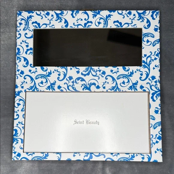 Seint Beauty Blue Floral 27 Palette — Blue Shades Collection - Picture 3 of 6